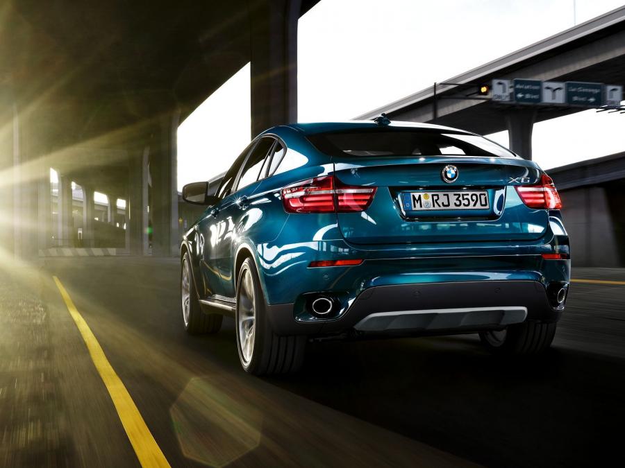  BMW X6 xDrive 3.5i 2012 года  (фото 7 из 10)